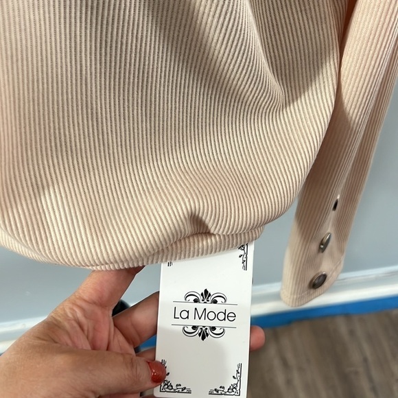 La Mode Cream Beige Lightweight Ribbed High Neck Turtle Neck Blouse size 2XL NWT - Picture 3 of 8